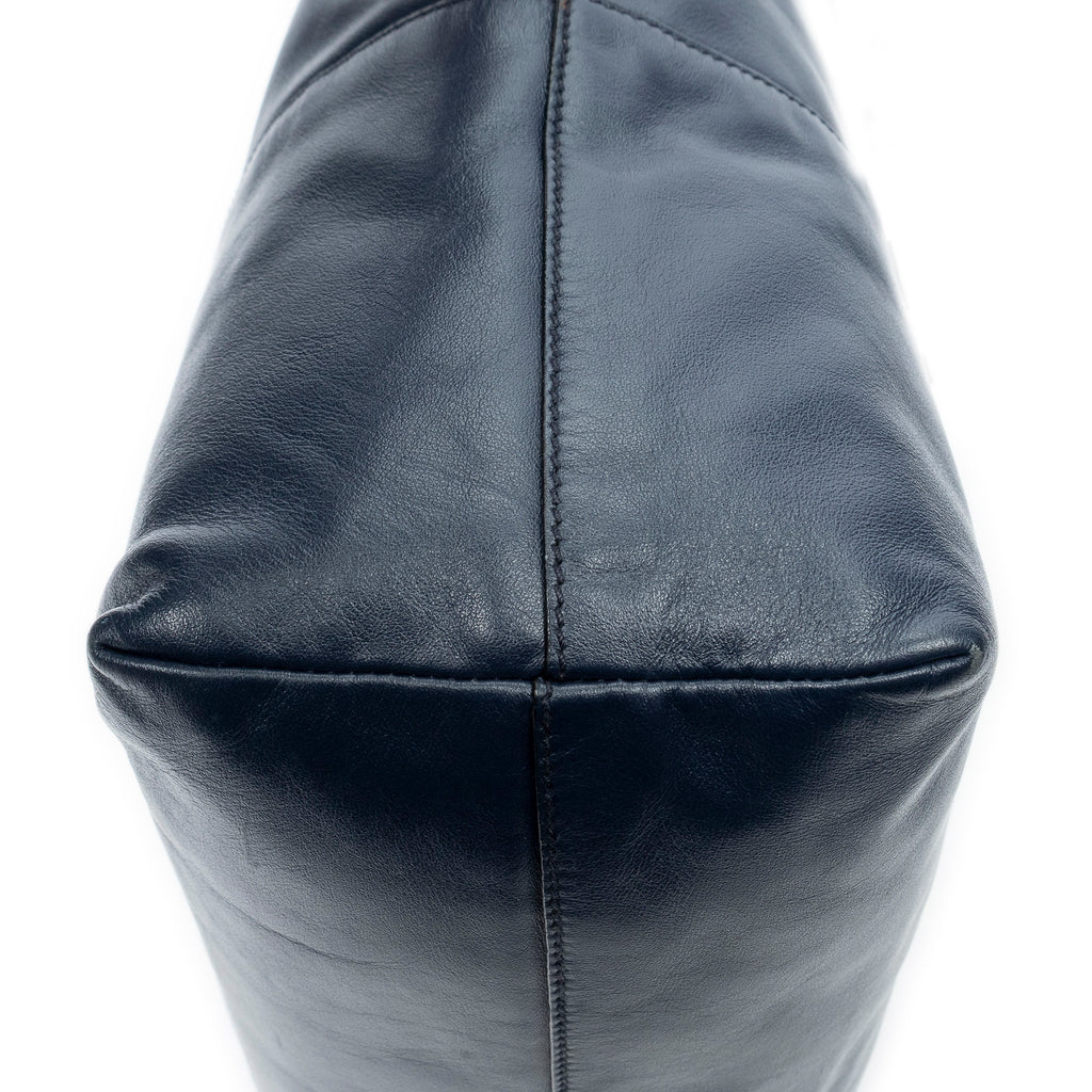 Shoulder Bag Front Pocket Shopping Tote Navy Vitello Soft Leather