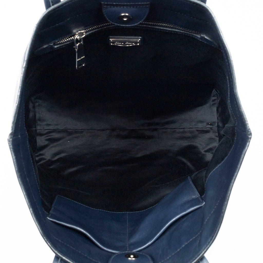 Shoulder Bag Front Pocket Shopping Tote Navy Vitello Soft Leather