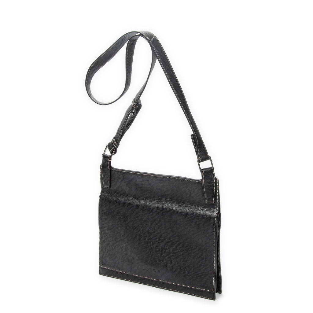 Shoulder Bag Flat Messenger Black Grained Calfskin Leather
