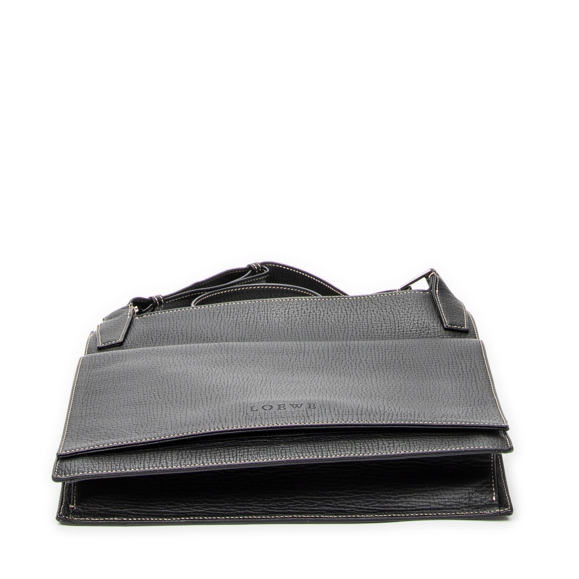 Shoulder Bag Flat Messenger Black Grained Calfskin Leather