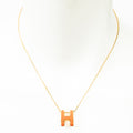 Collar Pop H con colgante, naranja, chapado en oro