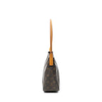 Bolso de hombro Looping MM lona Monogram marrón
