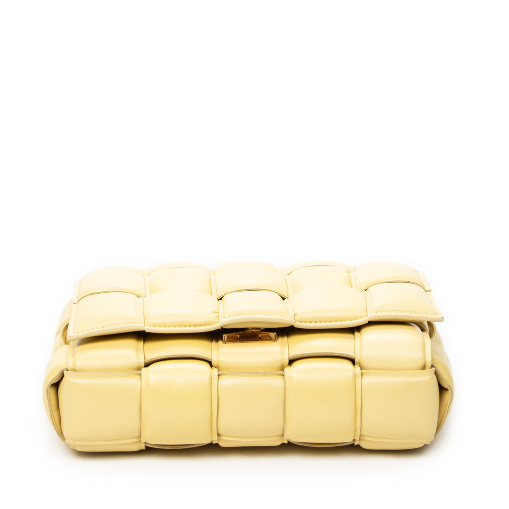 Shoulder Bag Padded Chain Cassette Crossbody Light Yellow Maxi Intrecciato Padded Leather
