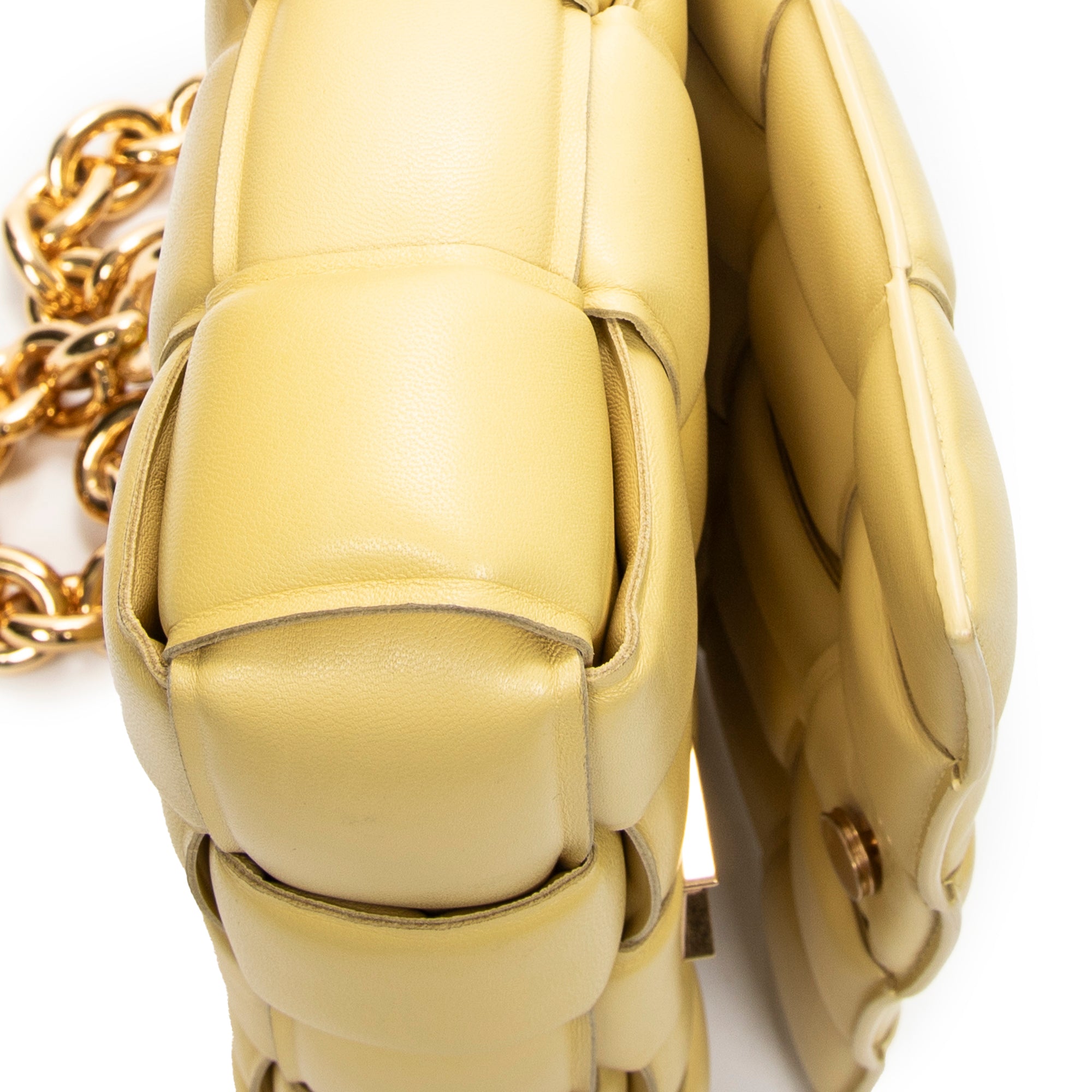 Shoulder Bag Padded Chain Cassette Crossbody Light Yellow Maxi Intrecciato Padded Leather