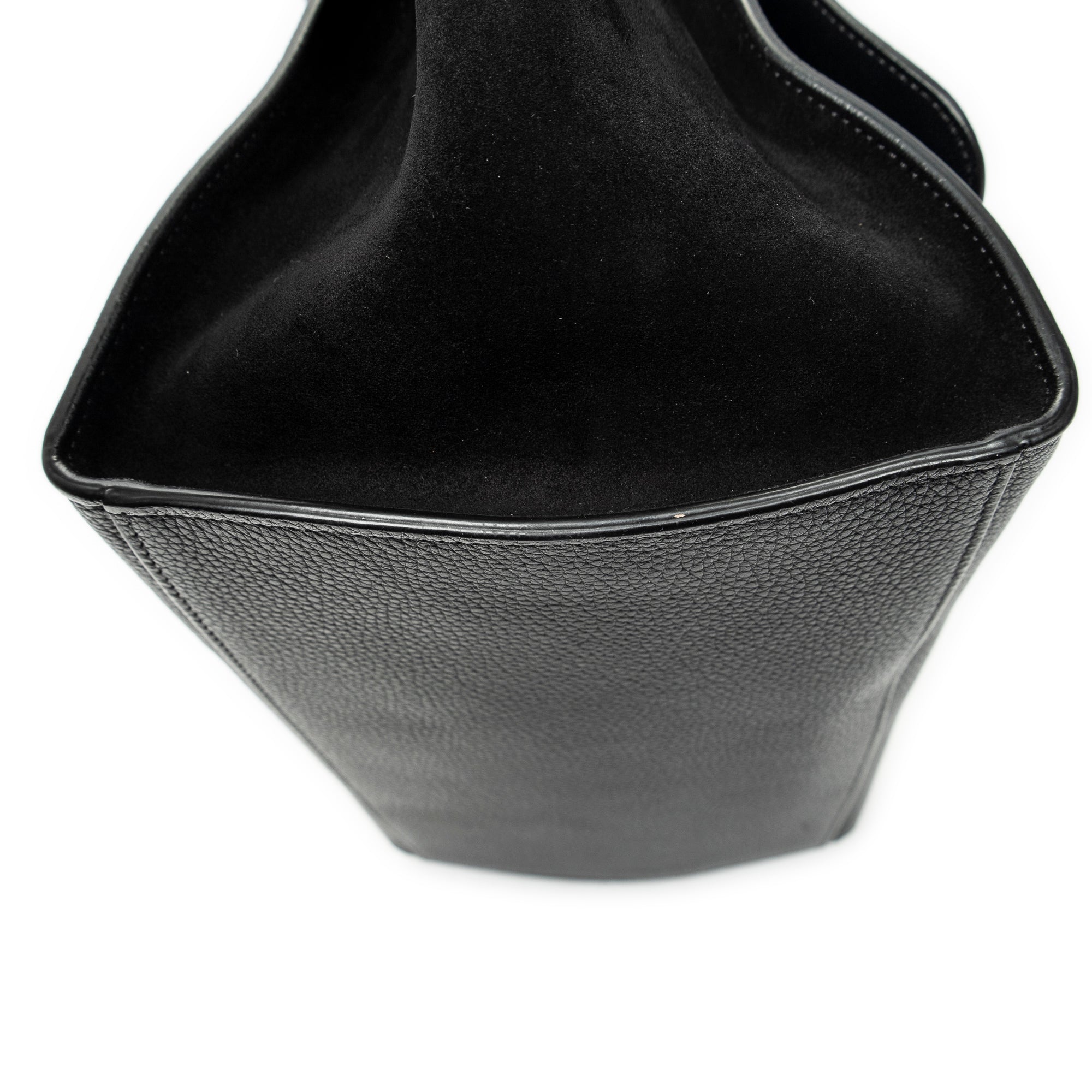 Shoulder Bag Medium Trapeze Black Grained Calfskin Leather