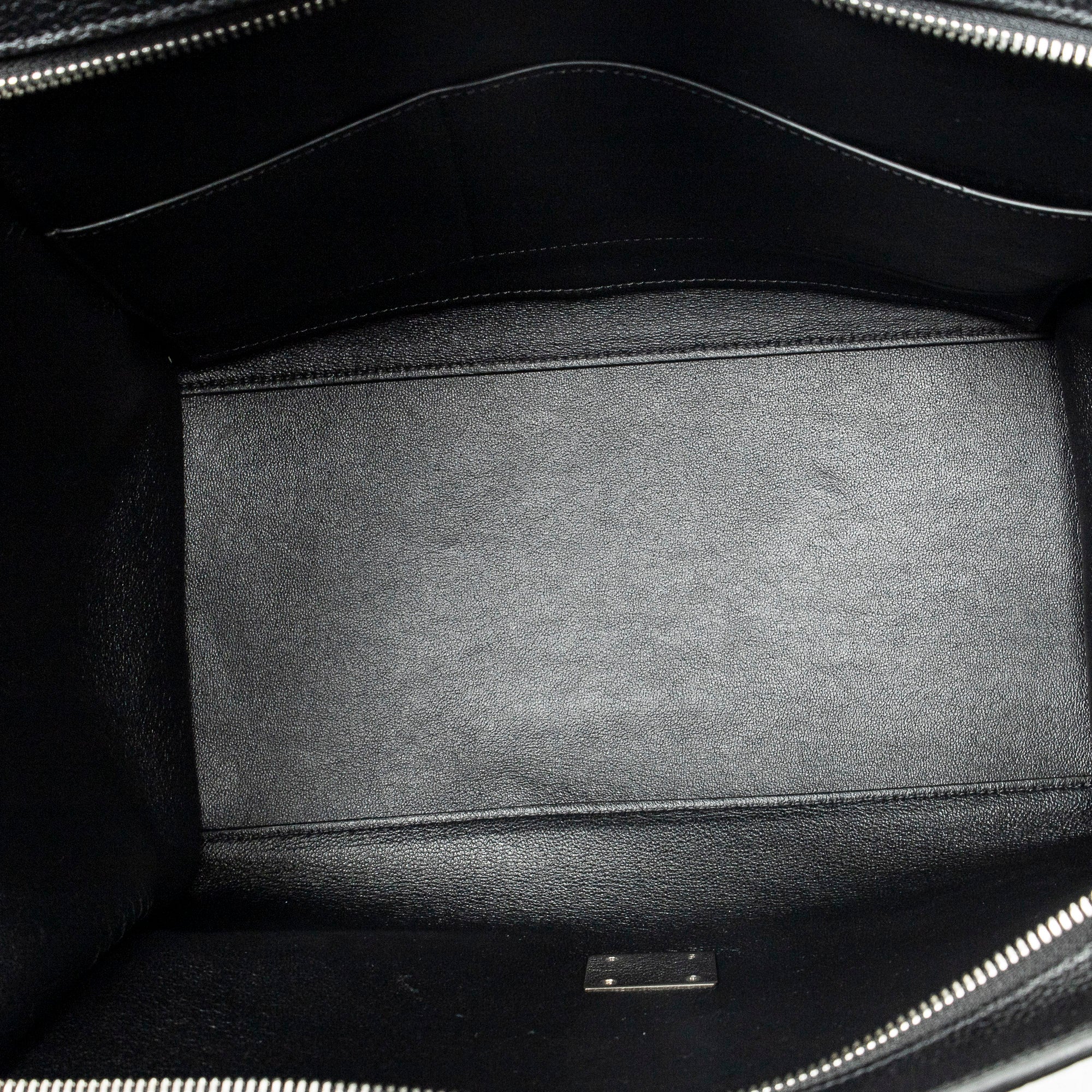 Shoulder Bag Medium Trapeze Black Grained Calfskin Leather