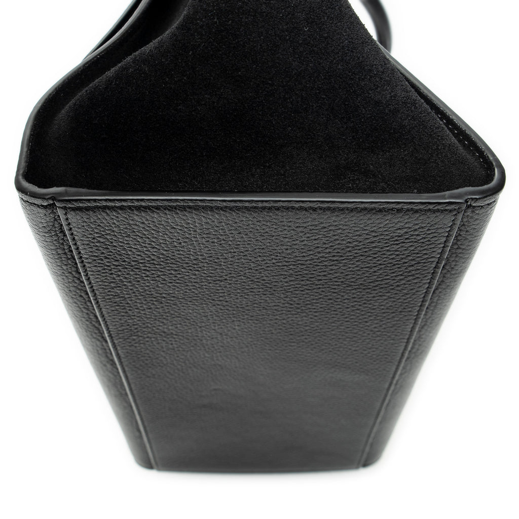 Shoulder Bag Small Trapeze Black Grained Calfskin Leather