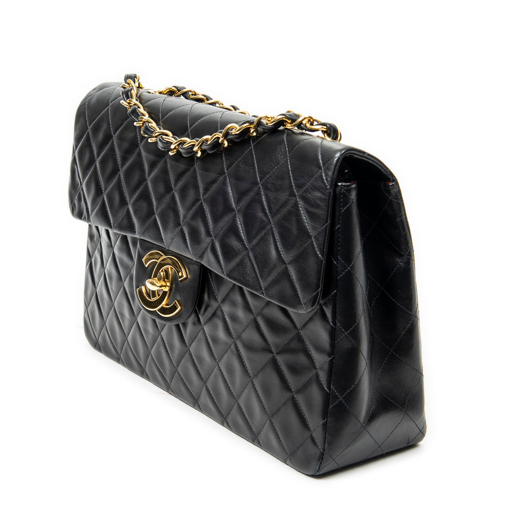 Shoulder Bag Maxi Jumbo XL Flap Black Quilted Lambskin Leather