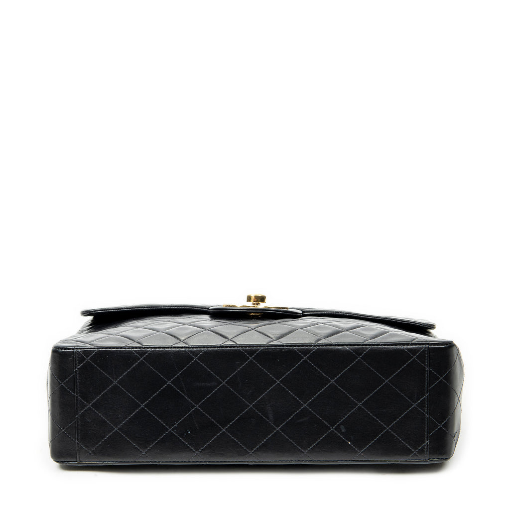 Shoulder Bag Maxi Jumbo XL Flap Black Quilted Lambskin Leather