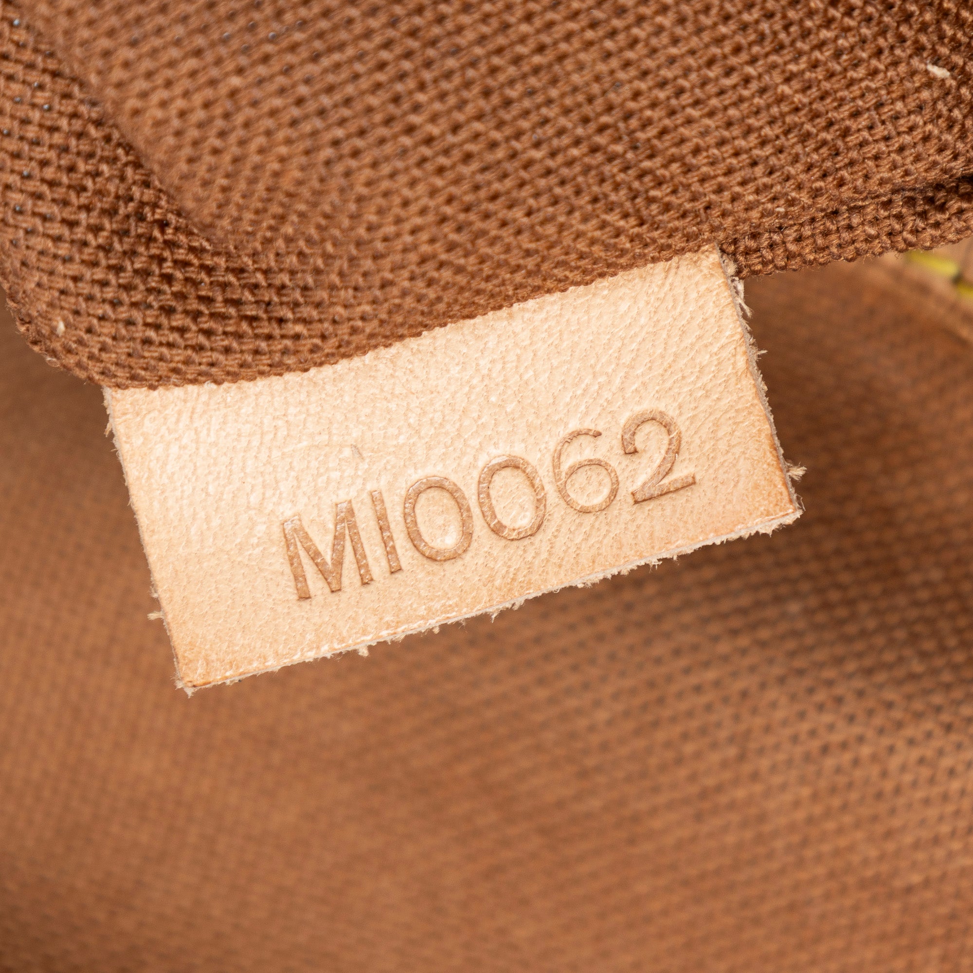 Shoulder Bag Mini Looping Brown Monogram Canvas