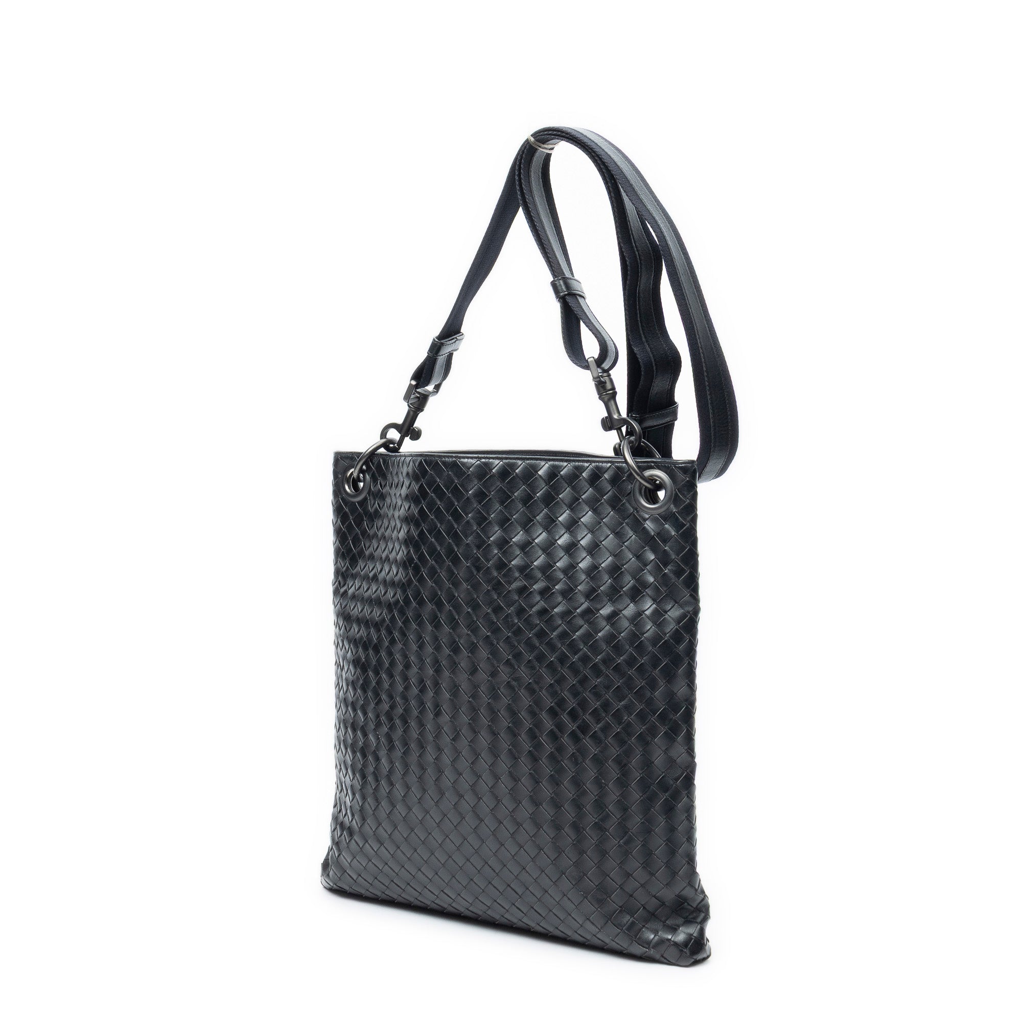 Shoulder Bag Flat Messenger Black Intrecciato Leather
