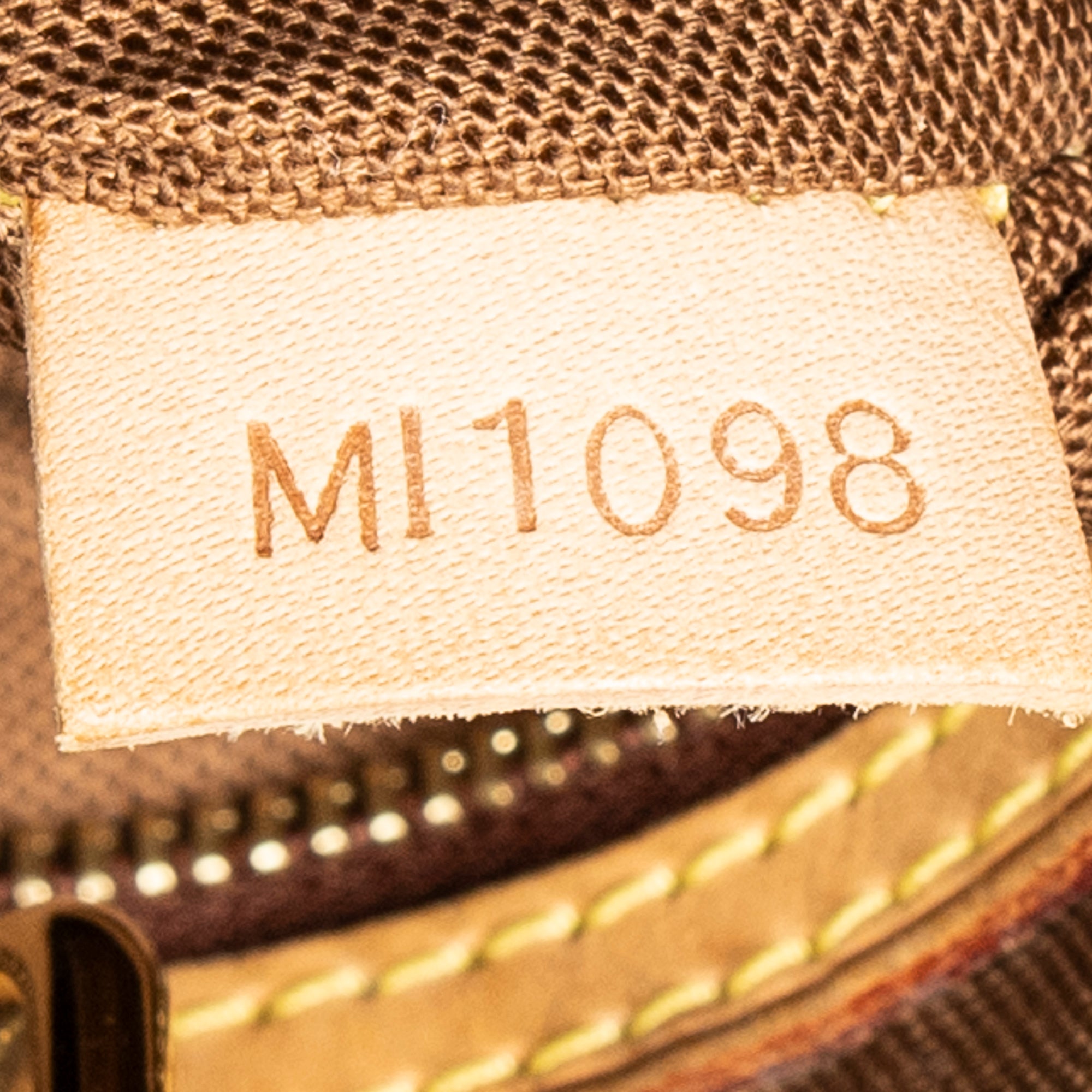 Shoulder Bag Batignolles Vertical Brown Monogram Canvas