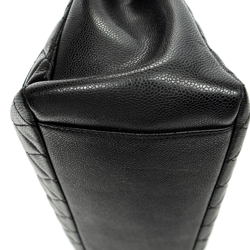 Shoulder Bag Grand Shopping Tote Black Quilted Caviar Leather