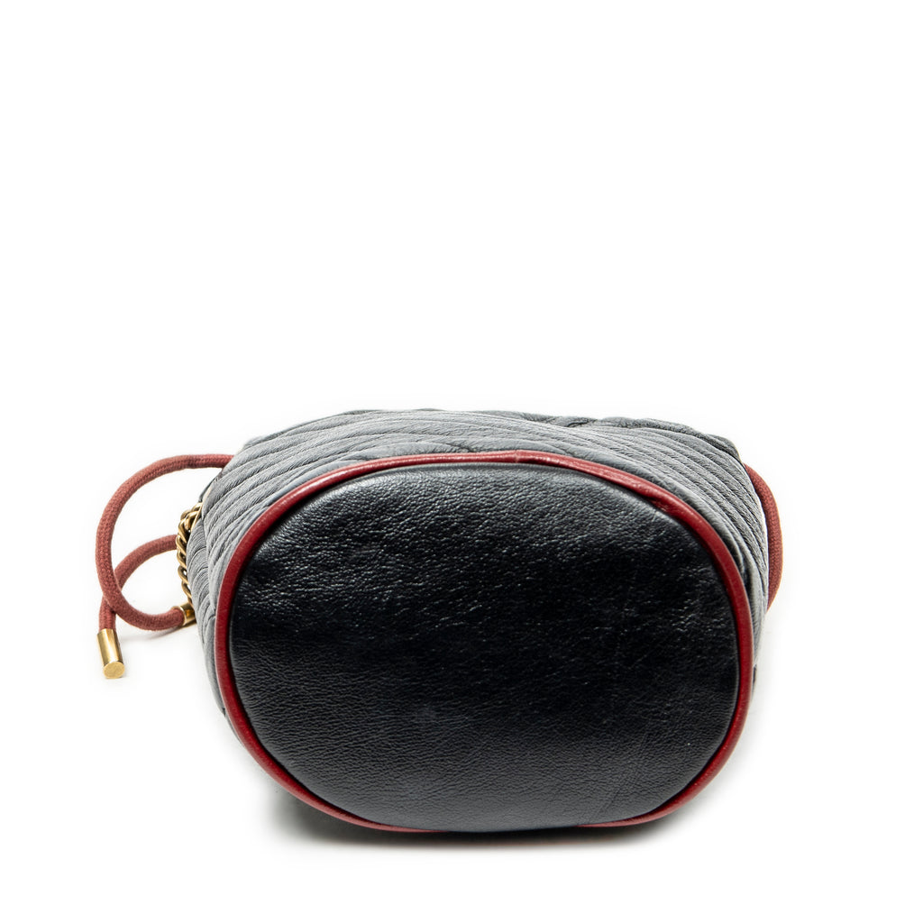 Shoulder Bag GG Marmont Torchon Bucket Bag Black Quilted Calfskin Leather