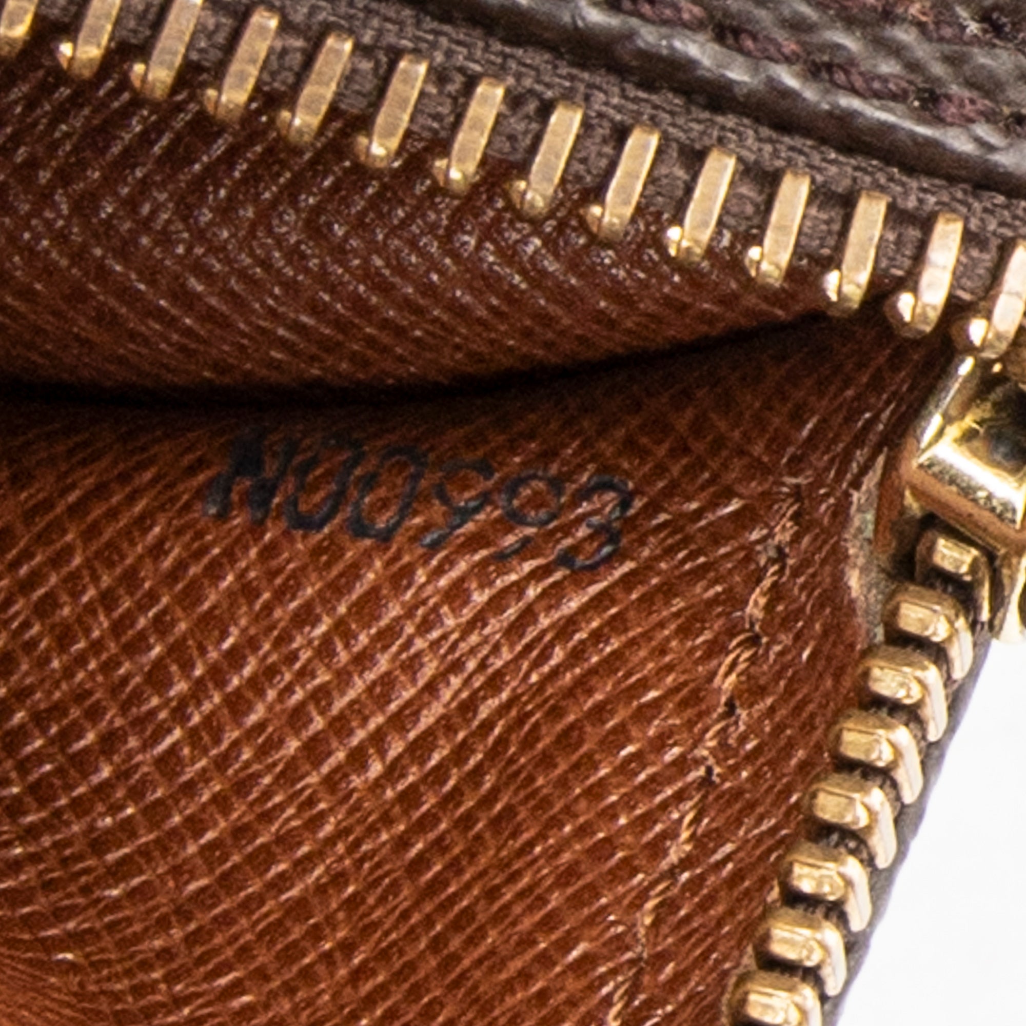 Handbag Papillon 26 Brown Monogram Canvas