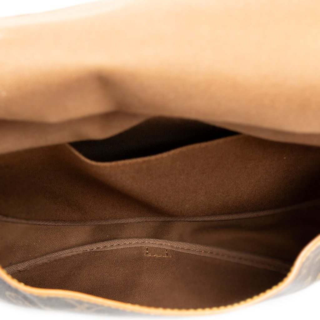 Shoulder Bag Saumur MM Brown Monogram Canvas