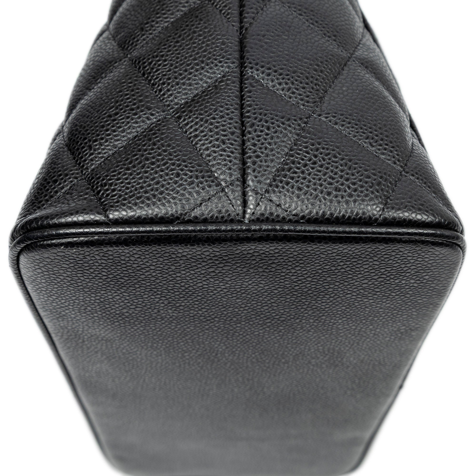 Shoulder Bag Timeless Medallion Tote Black Quilted Caviar Leather