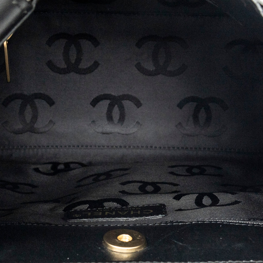 Shoulder Bag CC Perforated Camellia Tote Black Patent Leather