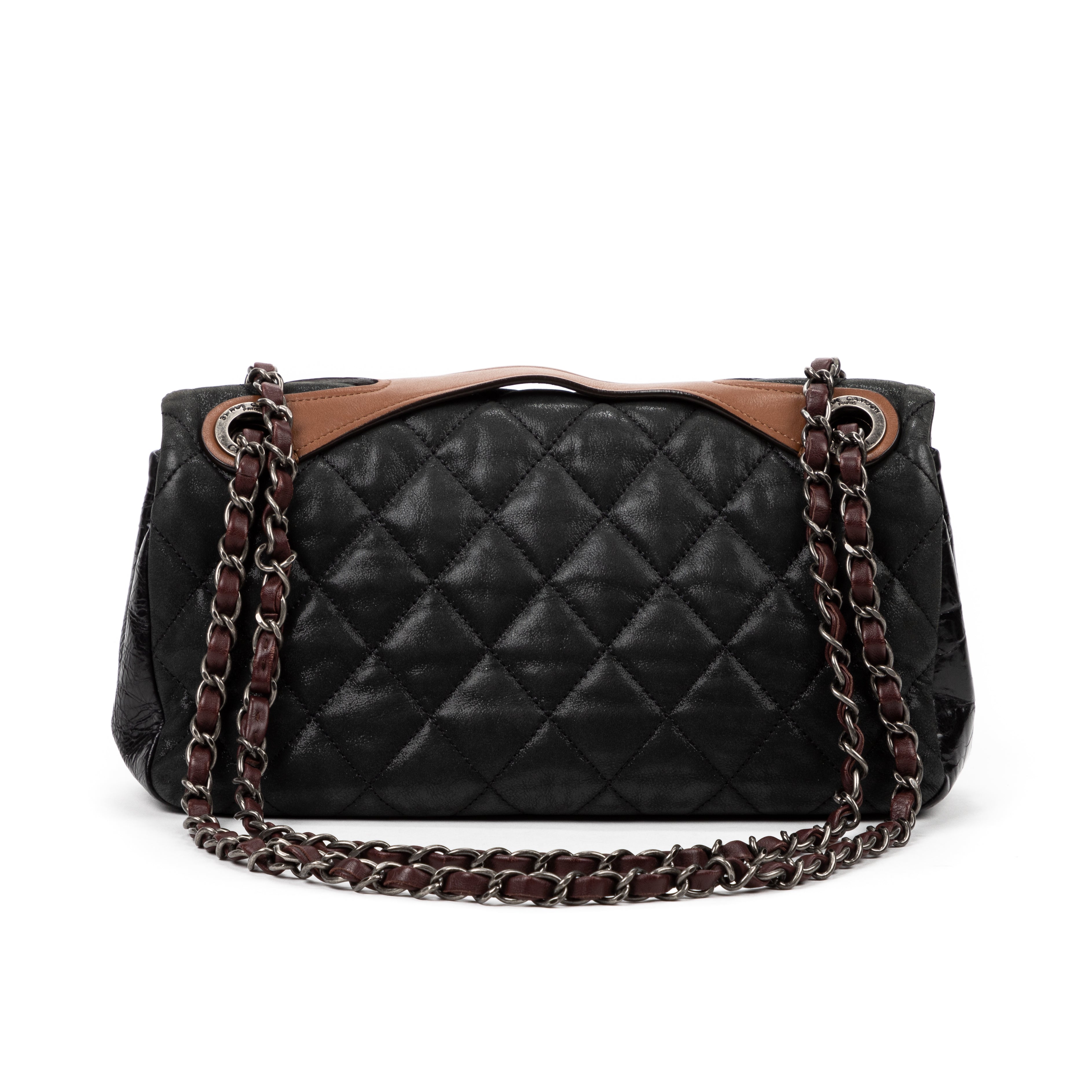 Shoulder Bag Vintage Flap 26 Grey Calfskin Quilted Leather