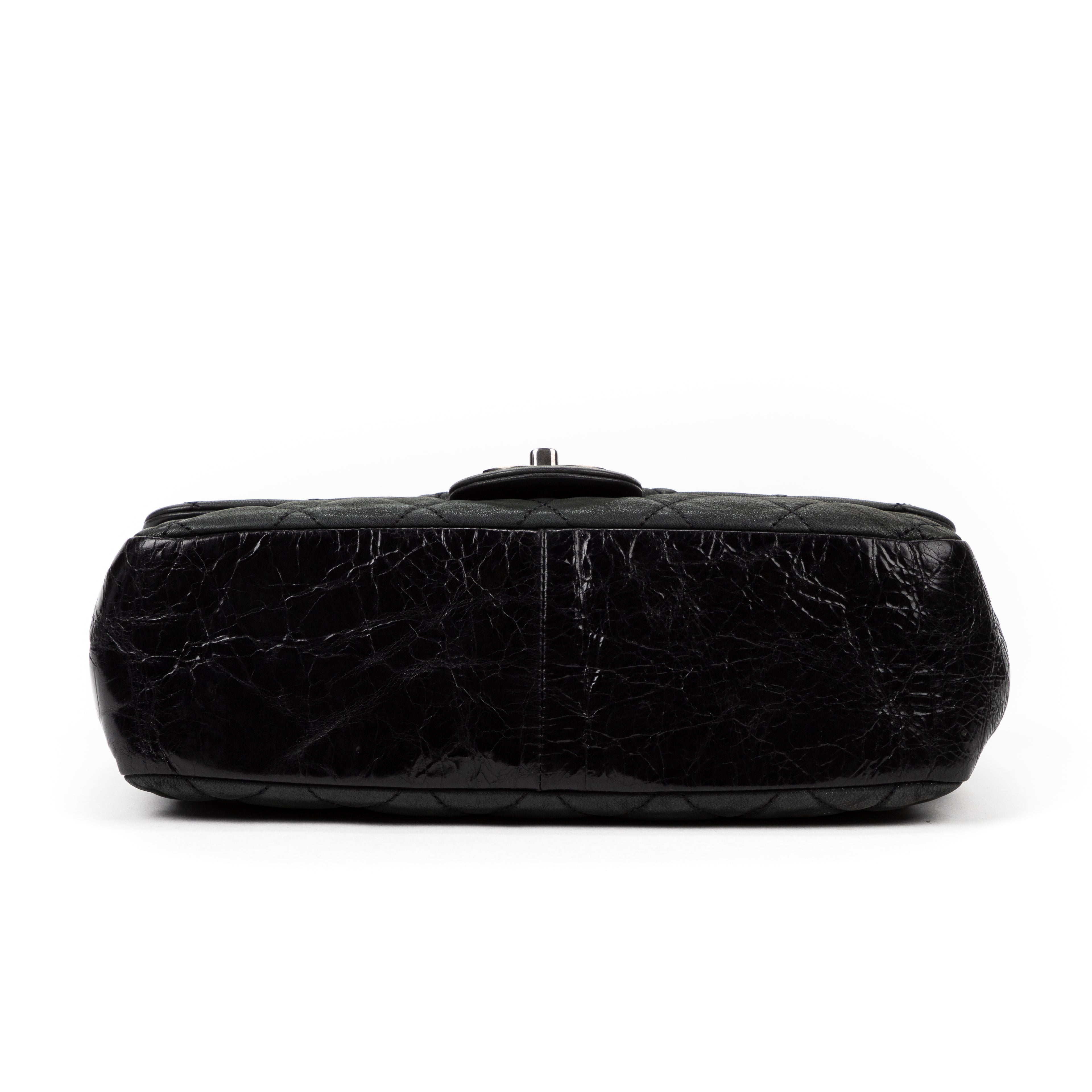 Shoulder Bag Vintage Flap 26 Grey Calfskin Quilted Leather