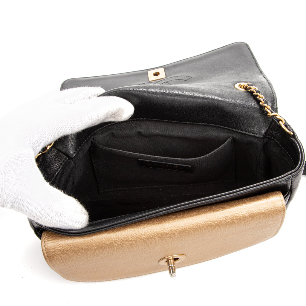 Shoulder Bag Flap Black Soft Leather