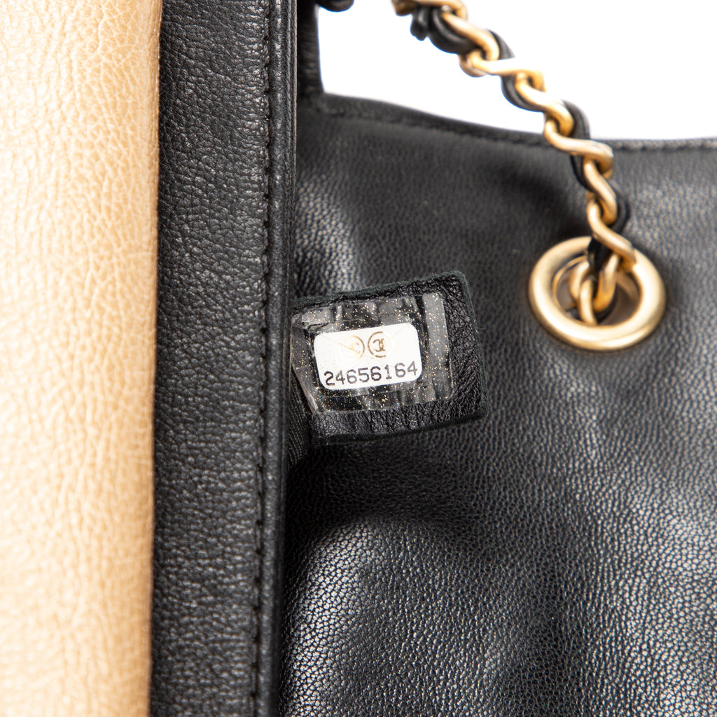 Shoulder Bag Flap Black Soft Leather
