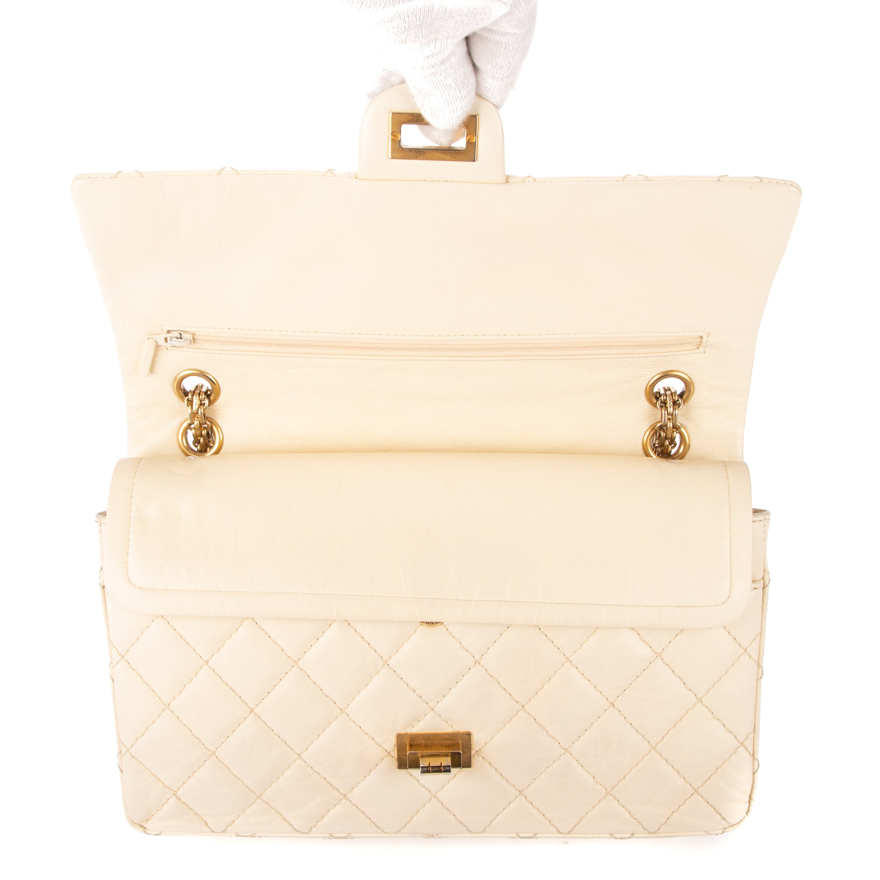 Shoulder Bag Medium Reissue 2.55 double flap 266 Medium Beige Aged Calfskin Leather