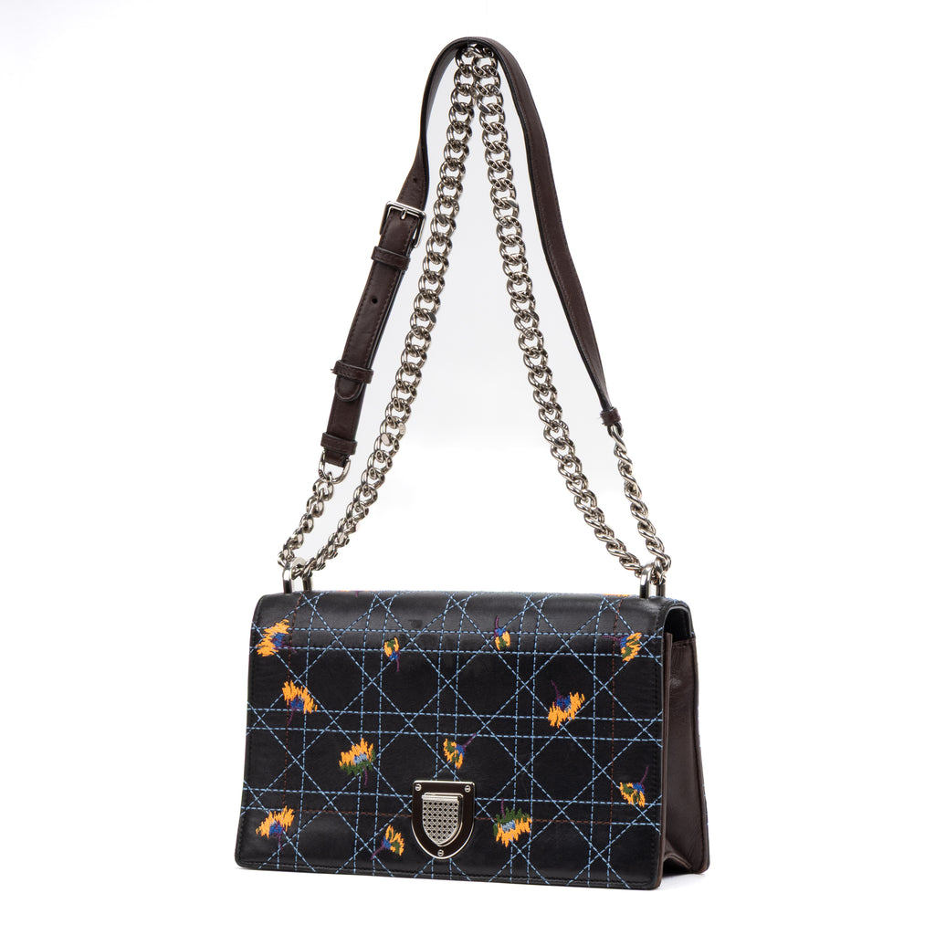 Shoulder Bag Diorama Medium Black Calfskin Leather