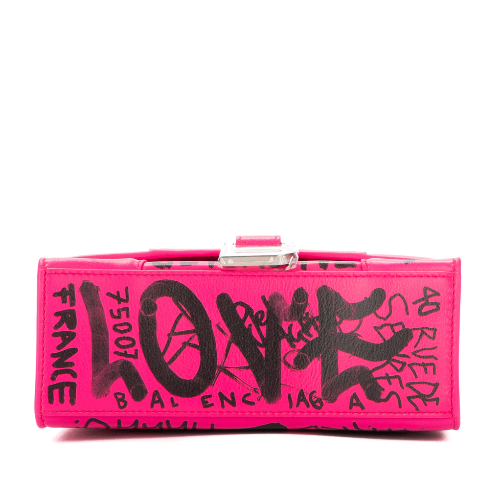 Bolso de mano Hourglass XS de piel de becerro rosa con grafiti