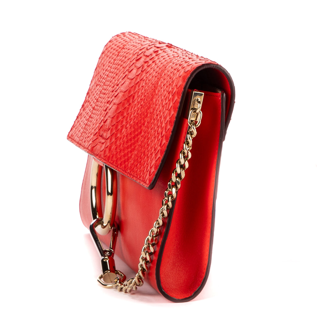 Clutch Faye Clutch Piel Lisa Roja Grabada Pitón