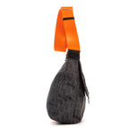 Bolso de hombro Trotter Messenger con solapa de lona oblicua azul marino