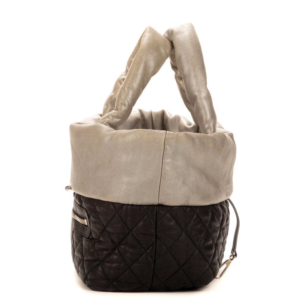 Bolso Cocoon Reversible de Piel de Becerro Plateada