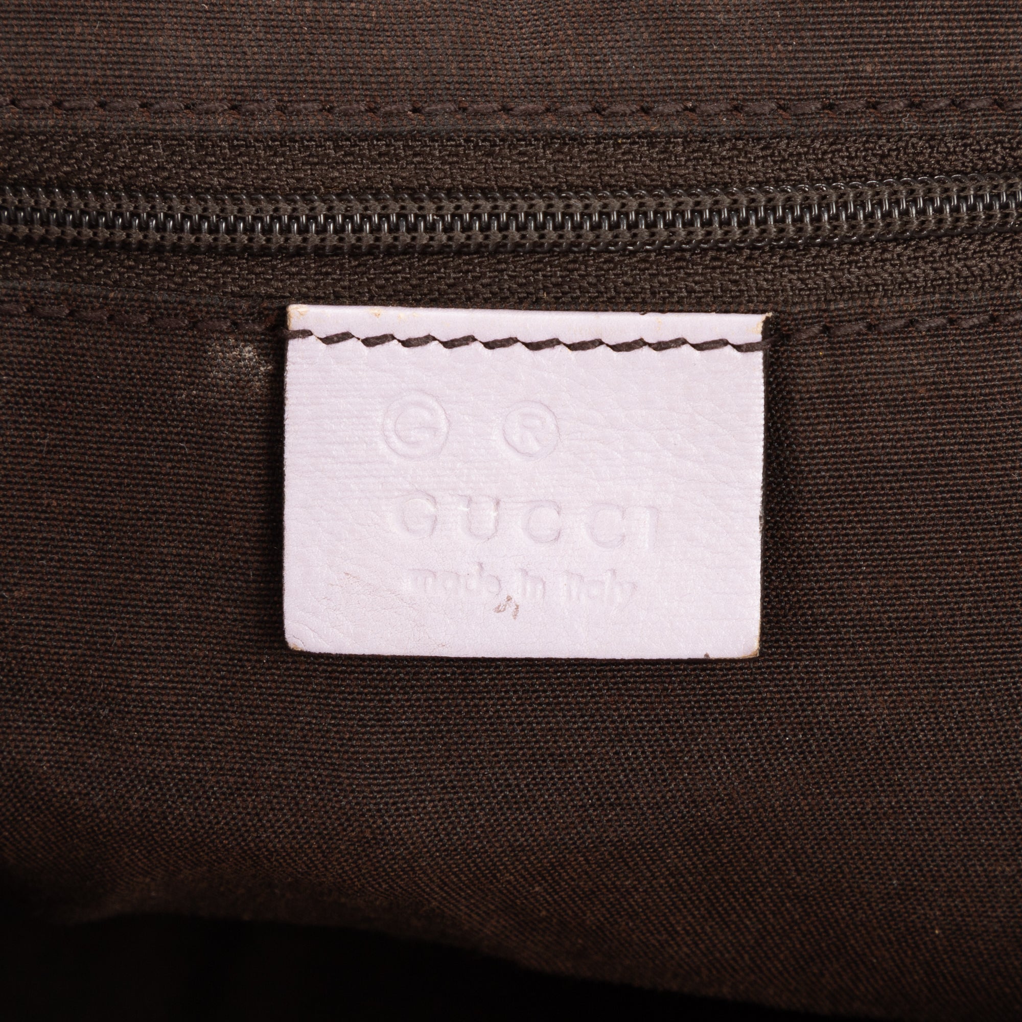 Bolso de hombro grande hobo de piel de becerro Guccissima lila