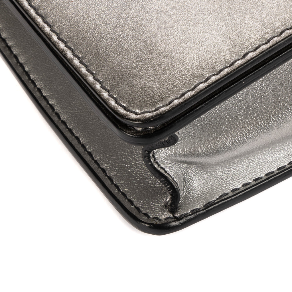 Bolso de hombro Jadior Mediano Piel de becerro metálica plateada