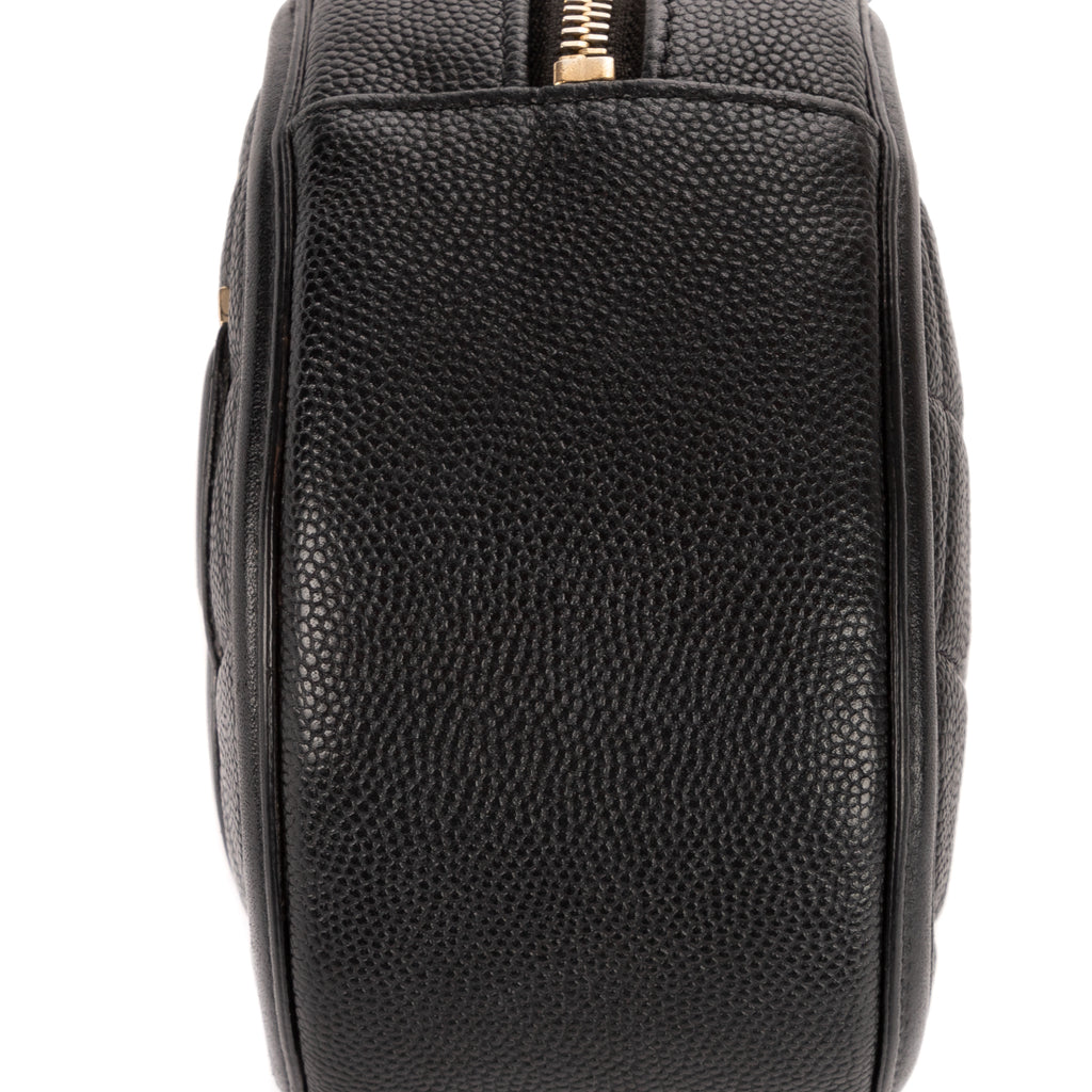Sac à bandoulière rond en caviar noir filigrané