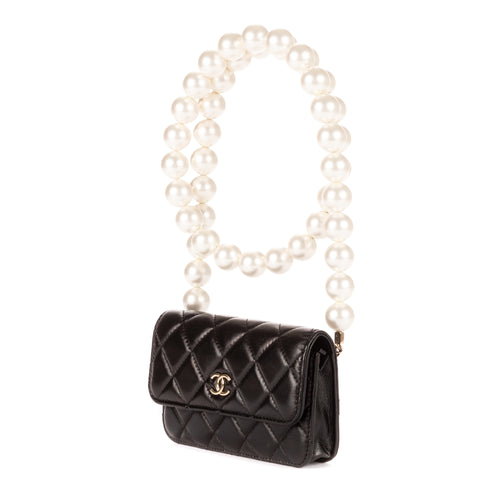 Bolso de mano Maxi Pearls WOC mini de piel acolchada negra