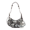 Bolso de hombro XS Le Cagole de piel de becerro negra con grafiti