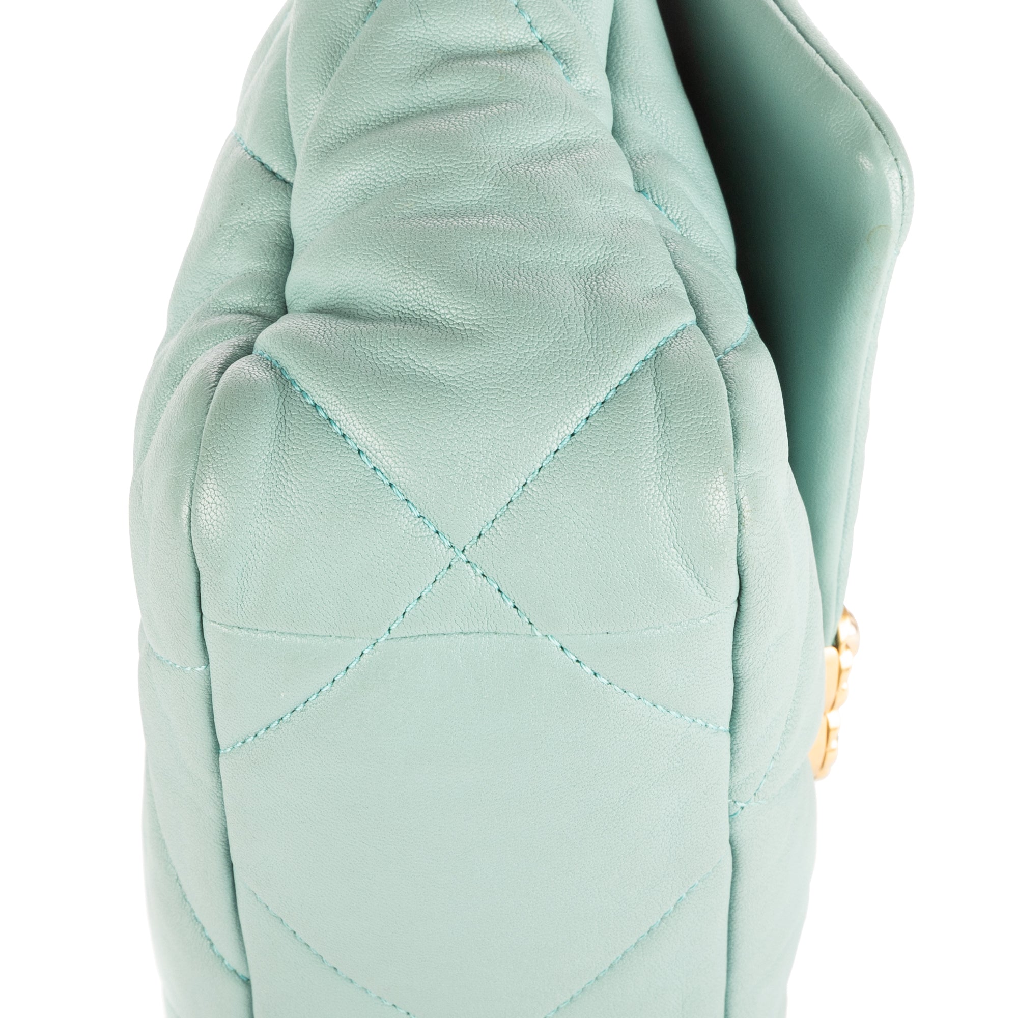 Bolso de Hombro Classic 19 Flap Azul Petróleo Piel de Cordero Grande Acolchada