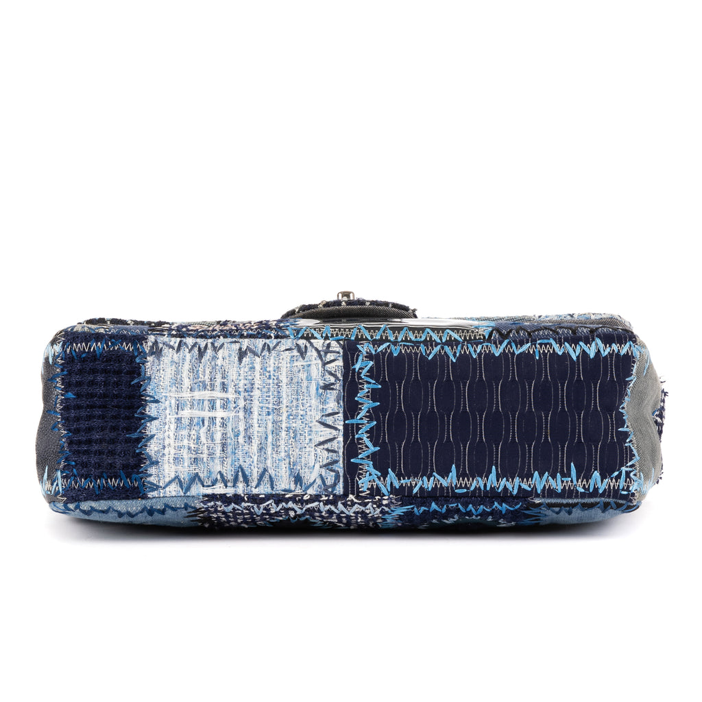 Chanel - Édition Limitée Grand Sac Classique à Rabat Patchwork - Bleu Denim