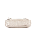 Bolso de hombro/cruzado de piel de becerro plateada