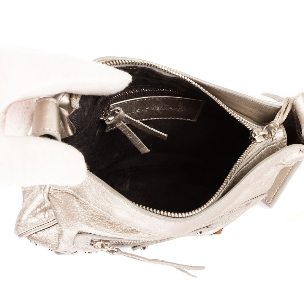 Bolso de hombro/cruzado de piel de becerro plateada