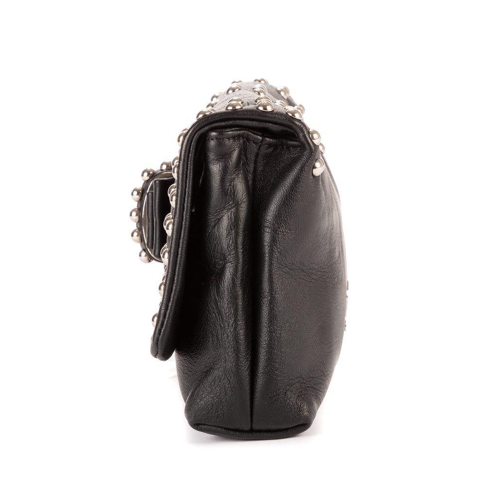 Bolso de Hombro Sweet Charity Clutch Óptico Negro con Lazos Tachonados