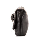 Bolso de Hombro Sweet Charity Clutch Óptico Negro con Lazos Tachonados