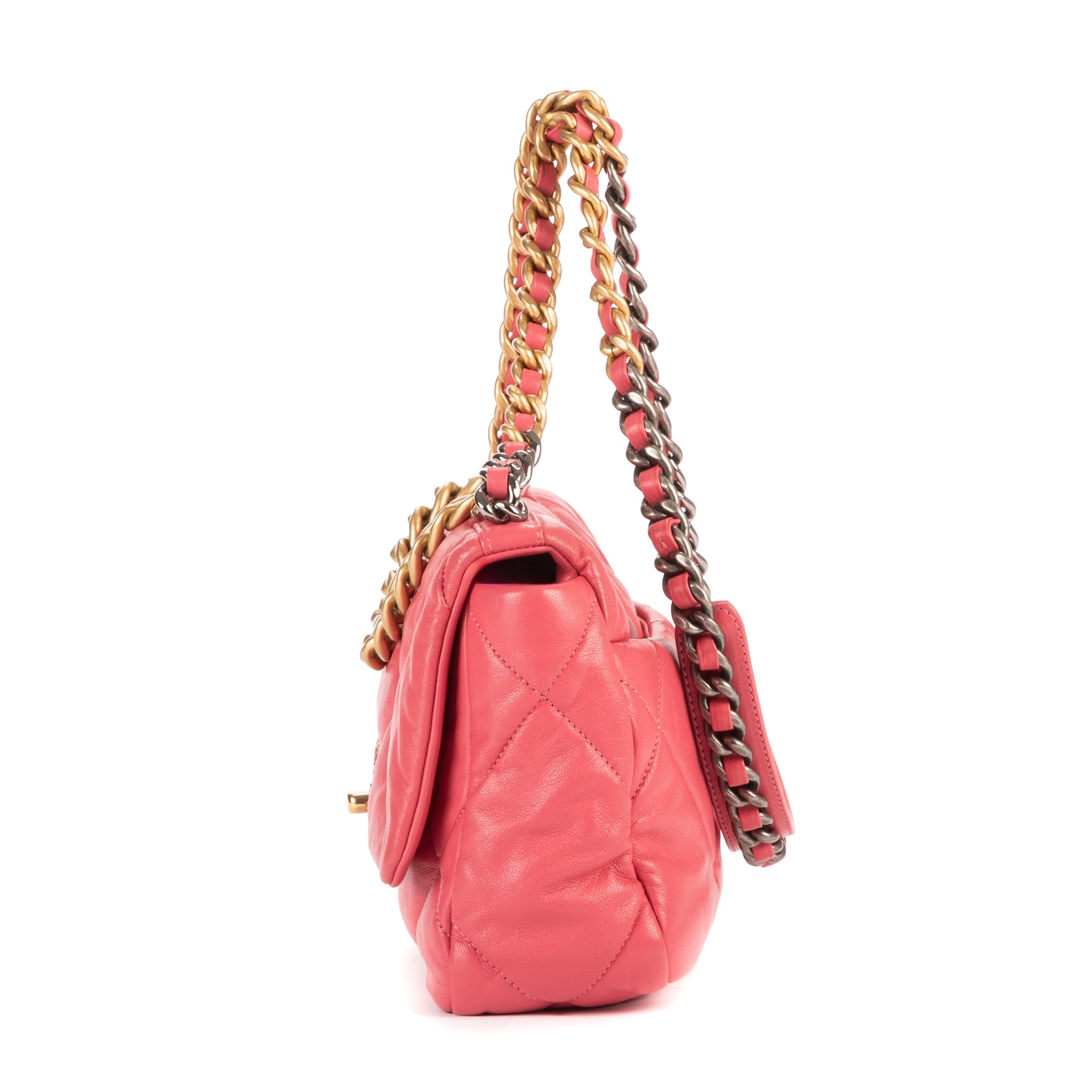 Shoulder Bag Classic 19 Flap Pink Calfskin Quilted Leather