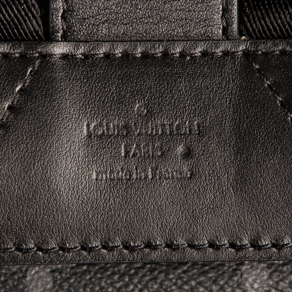 Mochila New Saumur Backpack Gris Monogram Eclipse