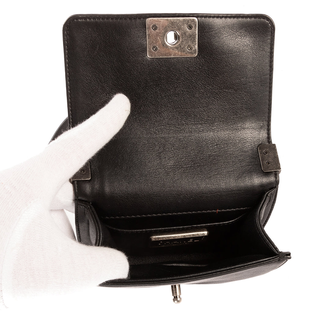 Bolso de Mano Pieza Única Niño Piel de Galuchat Mini Negra