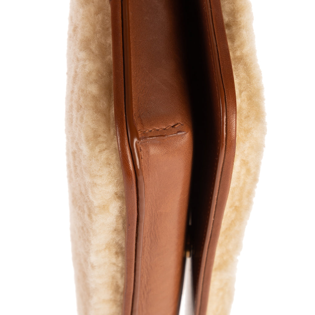Bolso de Hombro Loulou Shearling Pochette Mini Beige Shearling