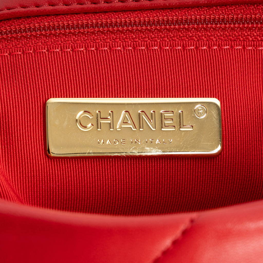 Handbag Classic 19 Flap Red Lambskin Quilted Leather