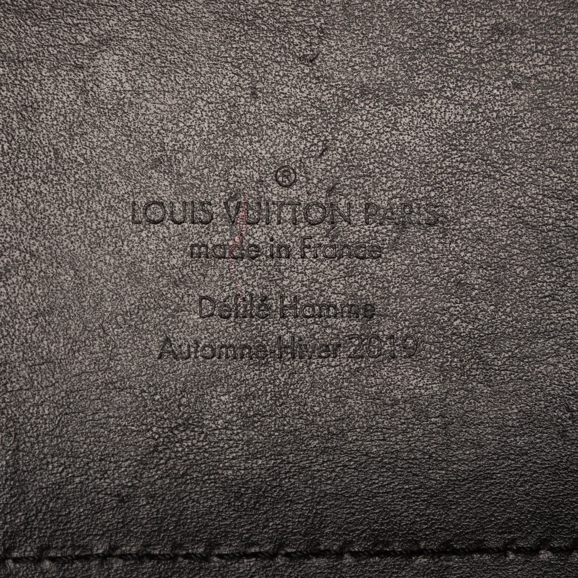 Bolso de hombro Soft Trunk Malla Colección 2019 Monograma bordado negro