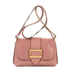 Bandolera The Buckle de piel lisa de grano suave rosa